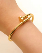 Heart nail cuff gold